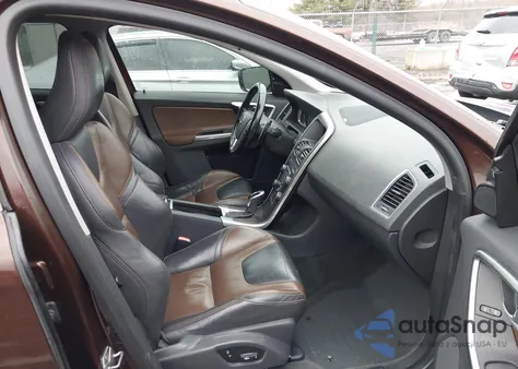 2014 Volvo Xc60 T6 Platinum from USA, damaged, VIN YV4902DZ5E2541808